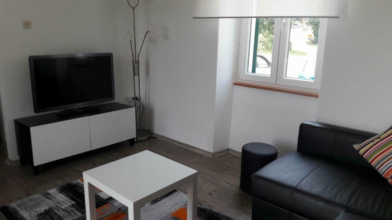 Villa Zwei Zedern Pićan Eksteriør billede